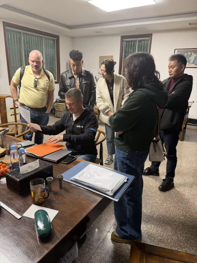 外国客户考察沟通产品技术1